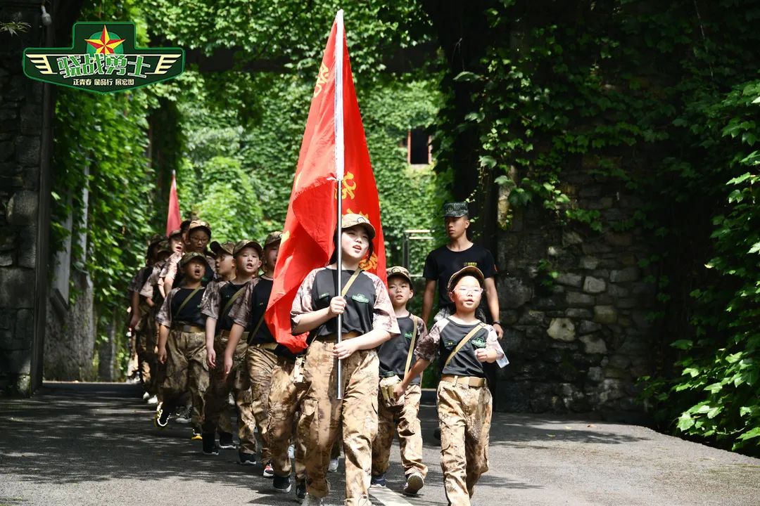 夏令营，牢记历史，不忘使命，少年学员当有志！